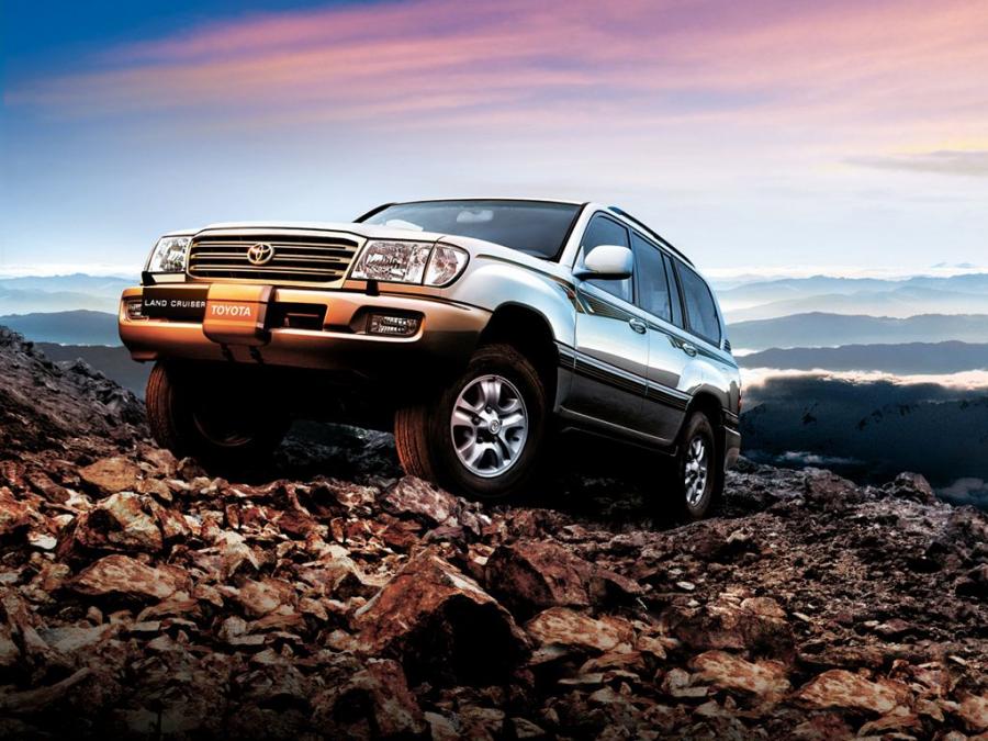  Toyota Land Cruiser 100 VX-R 2002 года  (CN) (фото 2 из 2)